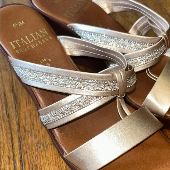 Italian Shoemakers Women's Metallic Sandals - Picture 6 of 6
